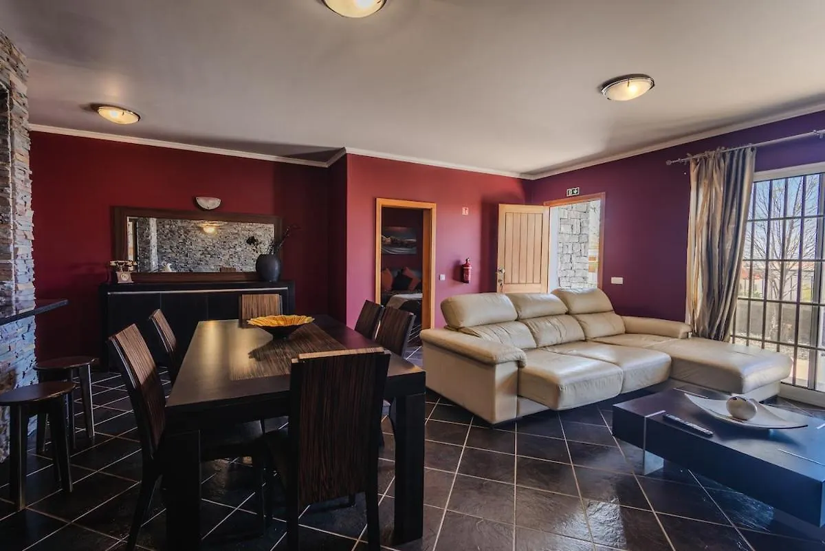 Santo Refugio Villa Porto Santo 0*,